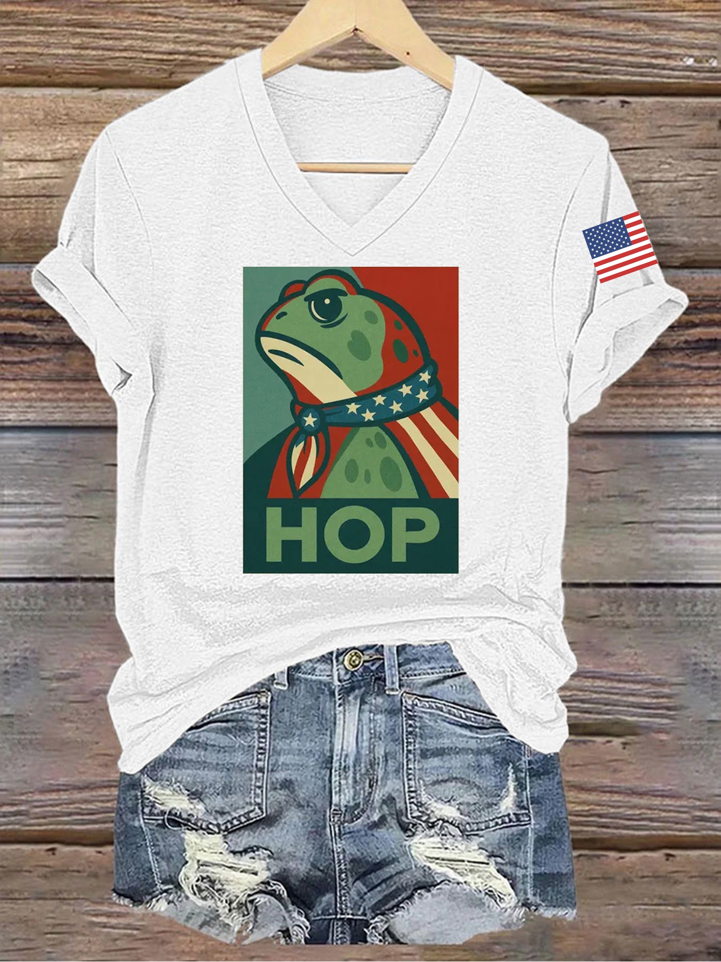 Women's Retro Resist Frog Printed T-shirt