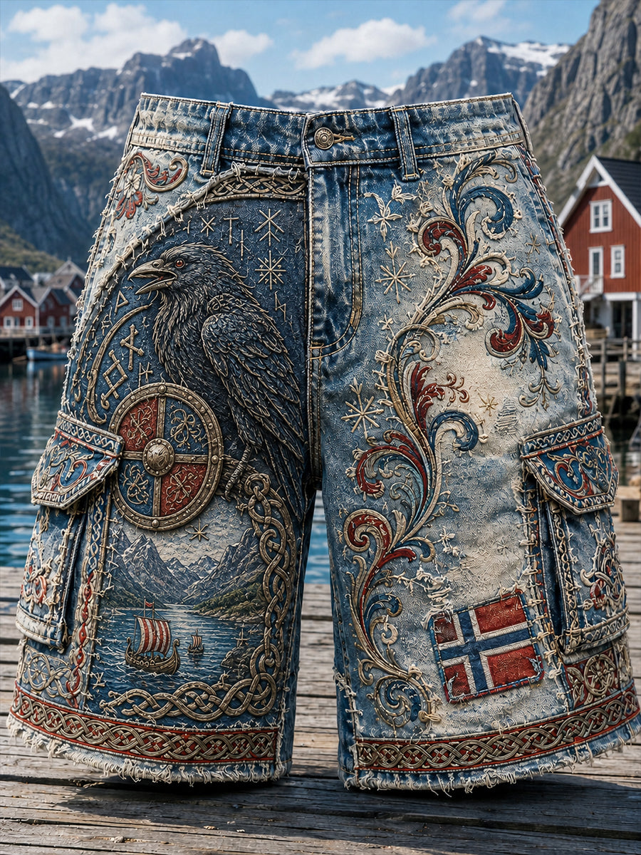 Casual Shorts with Vintage Norwegian VikingScandinavian Folk Art Print