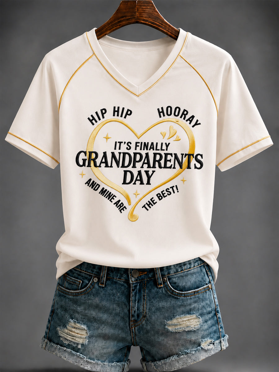 Women's Grandparents' Day Printed V-neck T-shirt