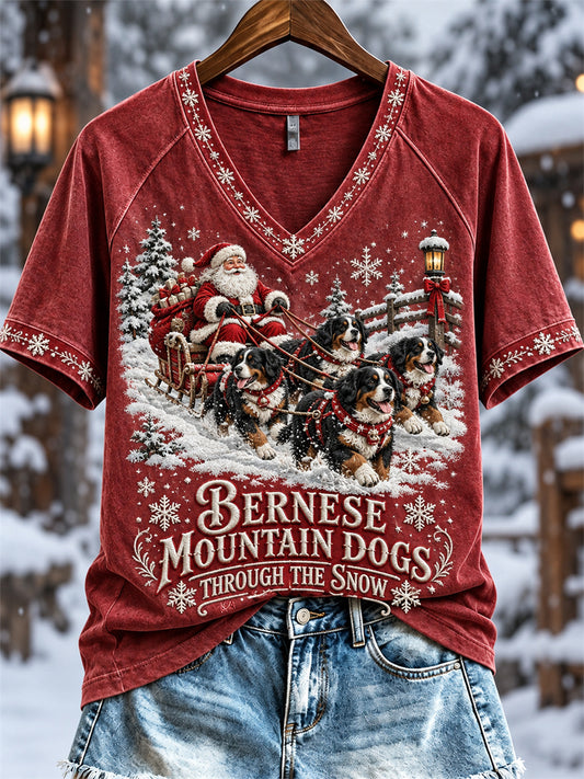 Women's Bernese Mountain Dogs Through The Snow Christmas Santa Claus & Dogs Print short-sleeved T-shirt