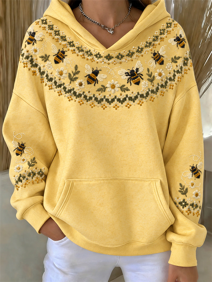 Women's Vintage Flying Bees Yoke Isle Pattern Print Cozy Hoodie