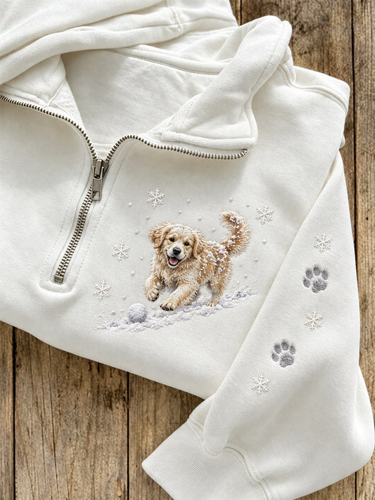 Women's Snowy Winter Golden Retriever Dog In the Snow Print Zip Up Sweatshirt