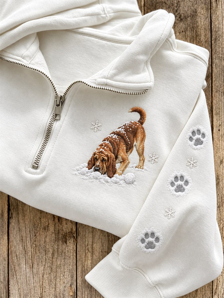 Women's Snowy Winter Bloodhound Dog in the Snow Print Zip Up Sweatshirt
